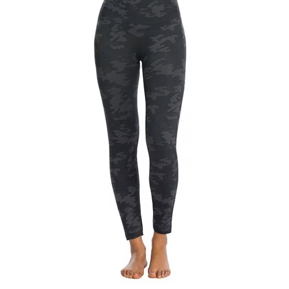 Camo Print Spanx Leggings Boody Boost - Picture 1 of 4